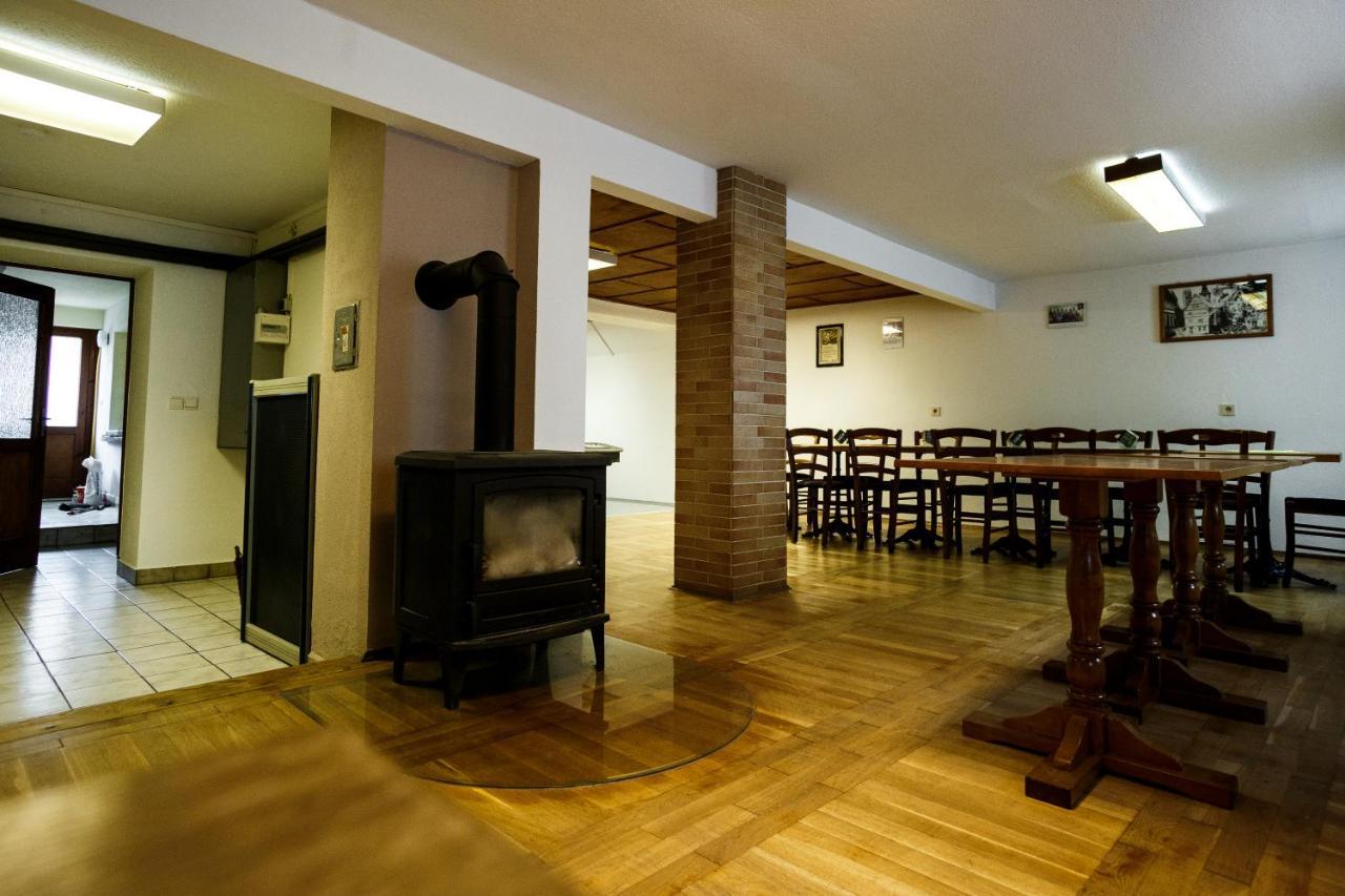 Stadtilm Landgasthaus Queen Victoria מראה חיצוני תמונה