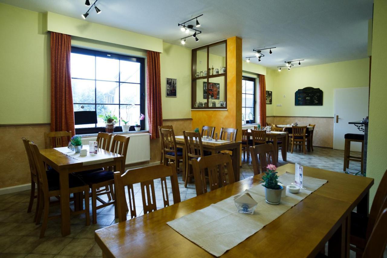 Stadtilm Landgasthaus Queen Victoria מראה חיצוני תמונה