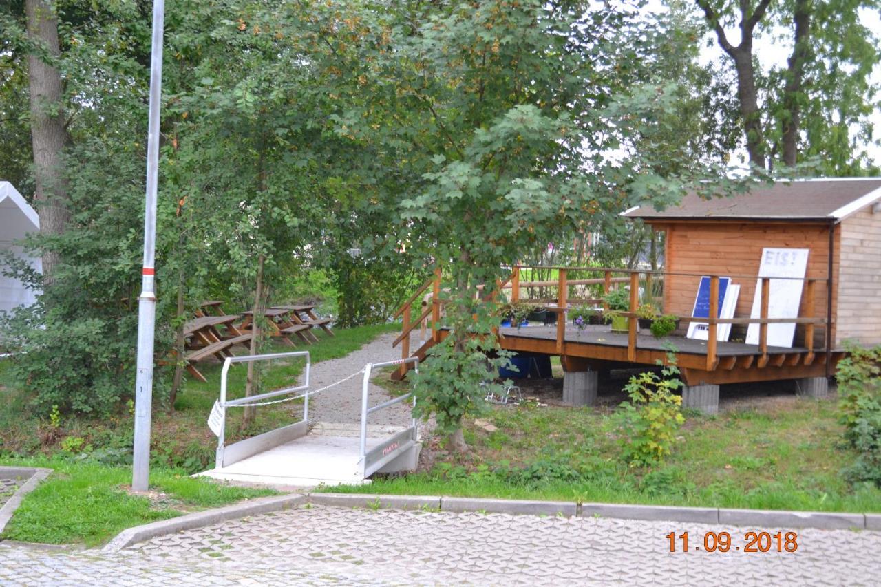 Stadtilm Landgasthaus Queen Victoria מראה חיצוני תמונה